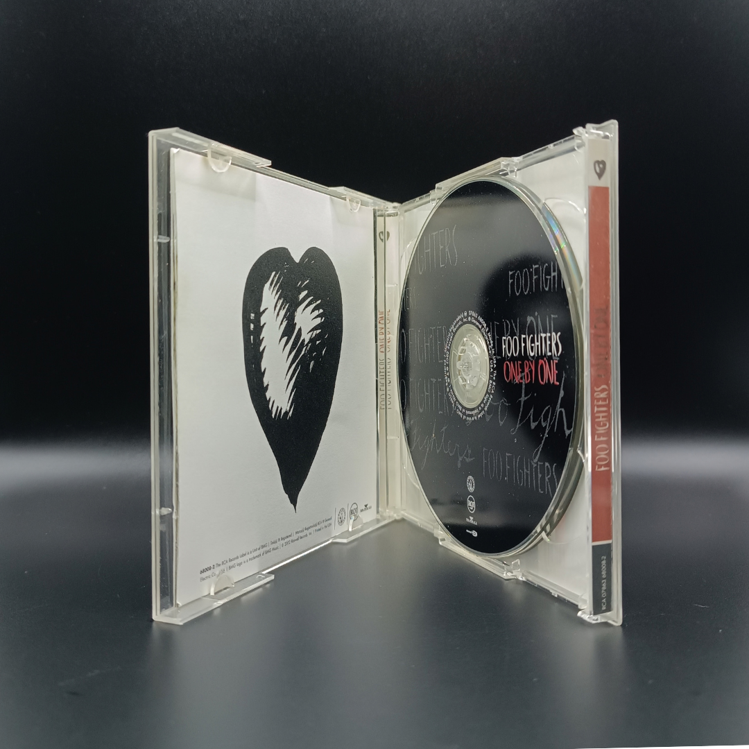 Foo Fighters - One By One CD+DVD