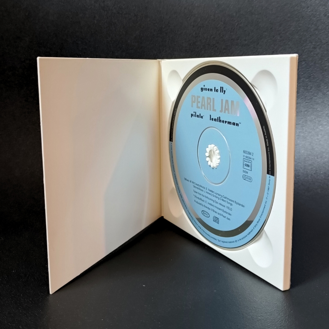 Pearl Jam - Given to Fly single CD