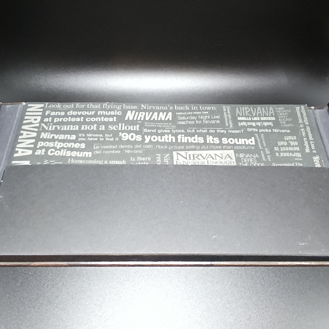 Nirvana - With the Lights Out 3 CD + DVD + libro Boxset
