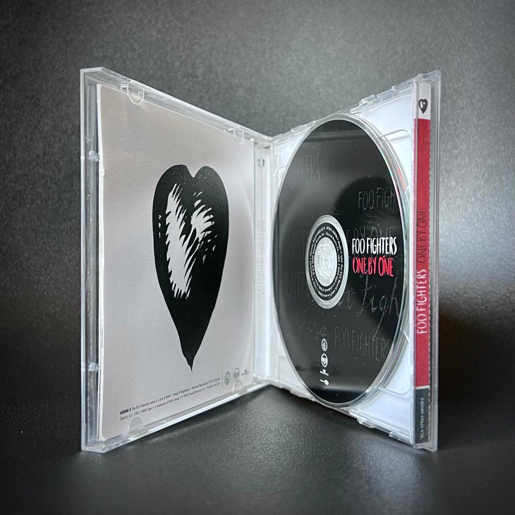 Foo Fighters - One By One CD+DVD